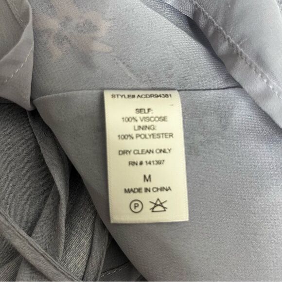 ASTR The LABEL Adeline Floral True Wrap Dress Blue Pink Womens Size Medium - Picture 7 of 10